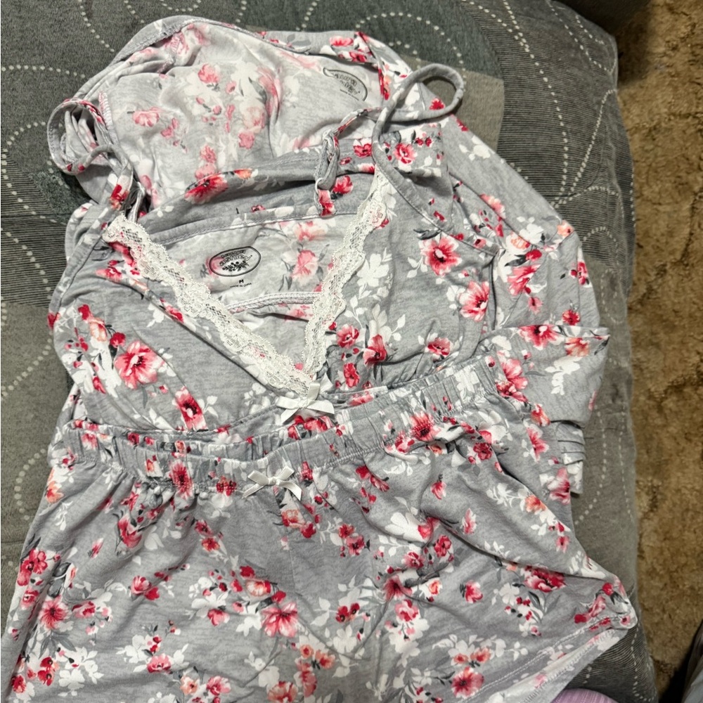 Floral Gray and Pink Women's Sleepwear Set